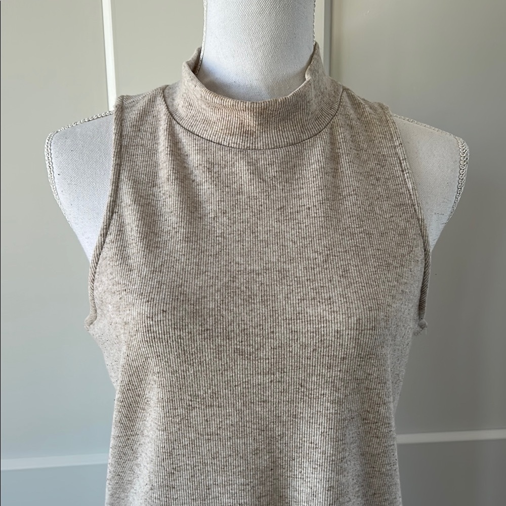 Chaser Racerback Top - Picture 2 of 8